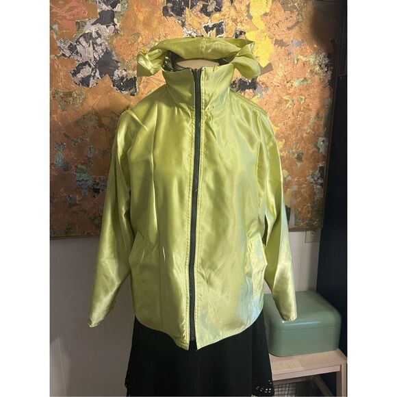 MycraPac-One Lime Green to Gteen Polka Dot Reversible Raincoat with Zip Away Hoo - Picture 5 of 7